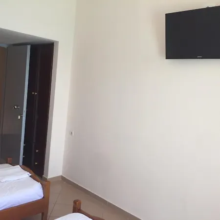Emily's Otel 2*