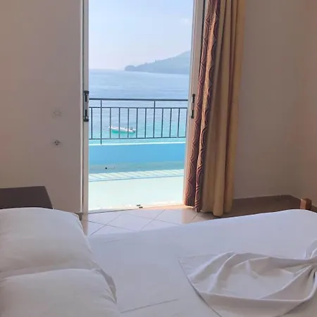Hotel Emily's 2*