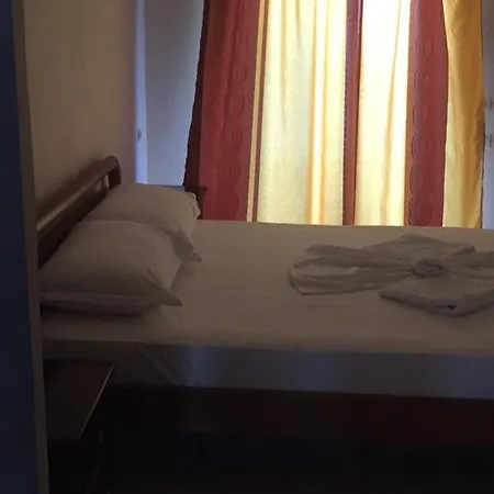 Otel Emily's 2*